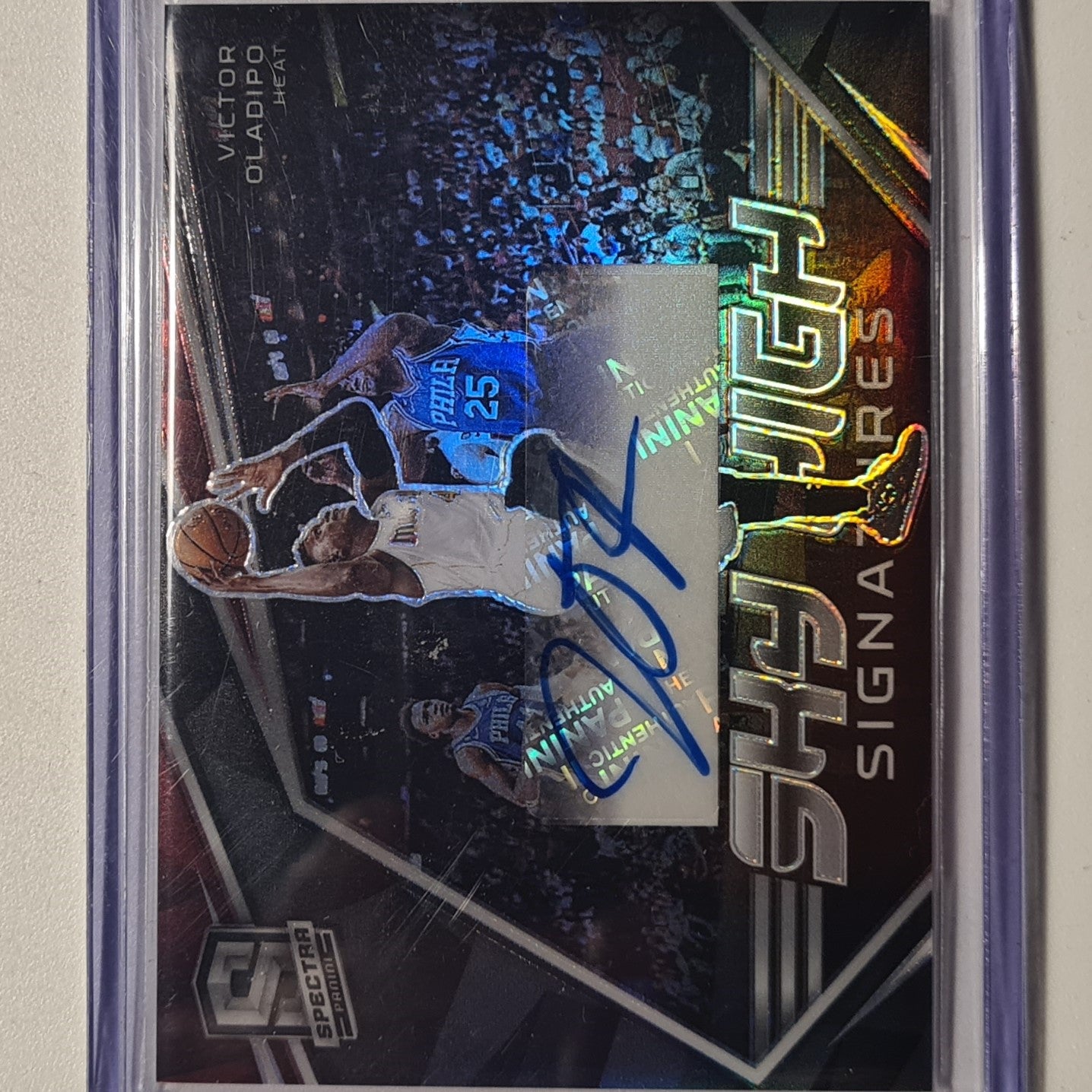 Victor Oladipo 2022-23 Panini Spectra Sky High signatures Auto 01/99 SKY-VOD NBA Basketball Miami Heat excellent