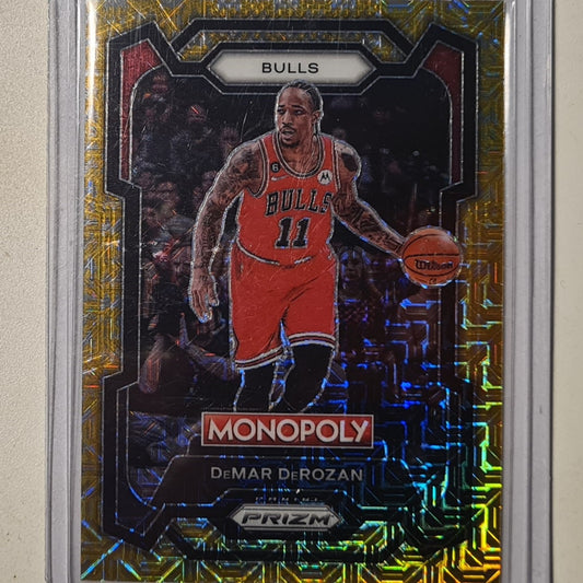 DeMar DeRozan 2023-24 Panini Prizm Monopoly Gold Numbered 431/500 #16 Basketball Chicago Bulls excellent sleeved