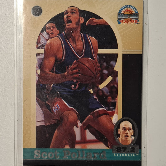 Scot Pollard 1997 The Score Board autograhed basketball 97-98 Rookie RC #280 NBA Basketball Kansas Very good