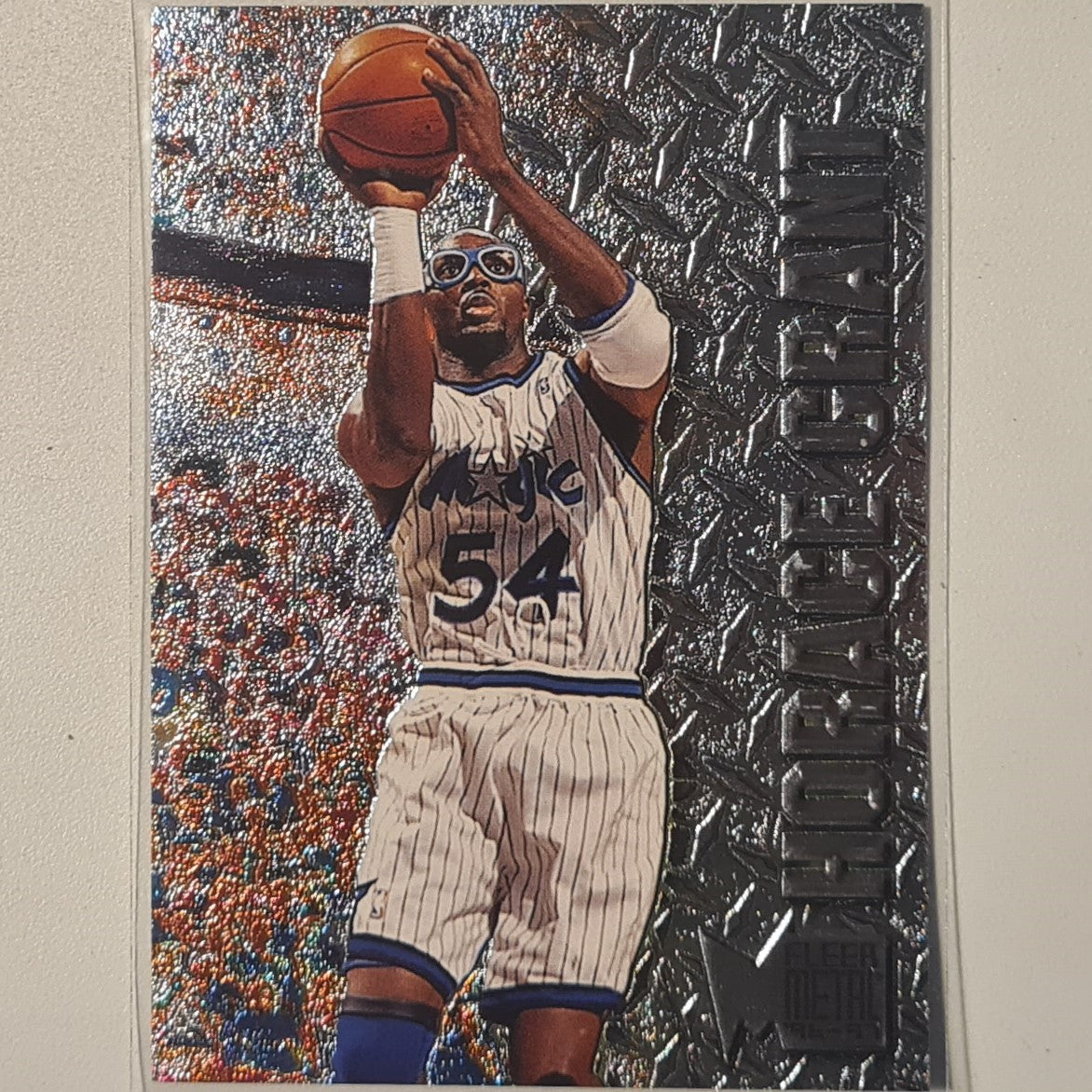 Horace Grant 1996 Fleer Metal 96-97   #68 NBA Basketball Orlando Magic Stunning sleeved