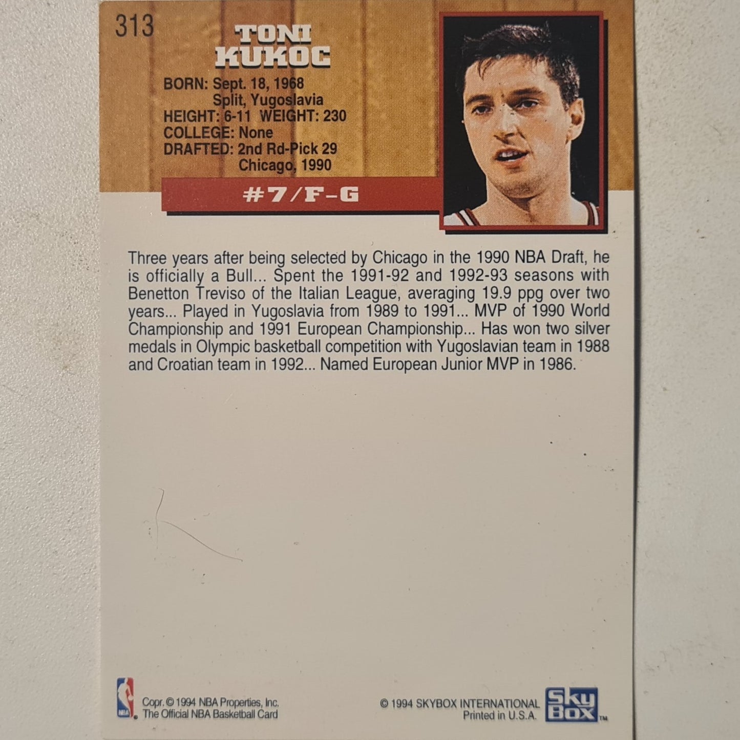 Toni Kukoc 1994 Skybox NBA Hoops Rookie RC #313 NBA Basketball Chicago Bulls good Sleeved