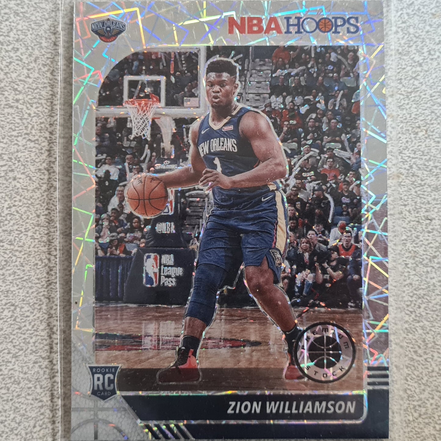 Zion Williamson 2019-20 NBA Hoops premium stock laser prizm Rookie RC #258 NBA Basketball New Orleans Pelicans Excellent/mint sleeved