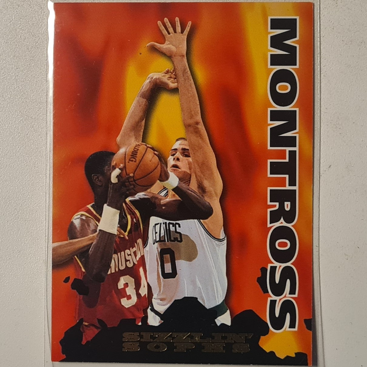 Eric Montross 1995 Skybox NBA Hoops Sizzlin Sophs Rookie RC #204 NBA Basketball Boston Celtics Excellent