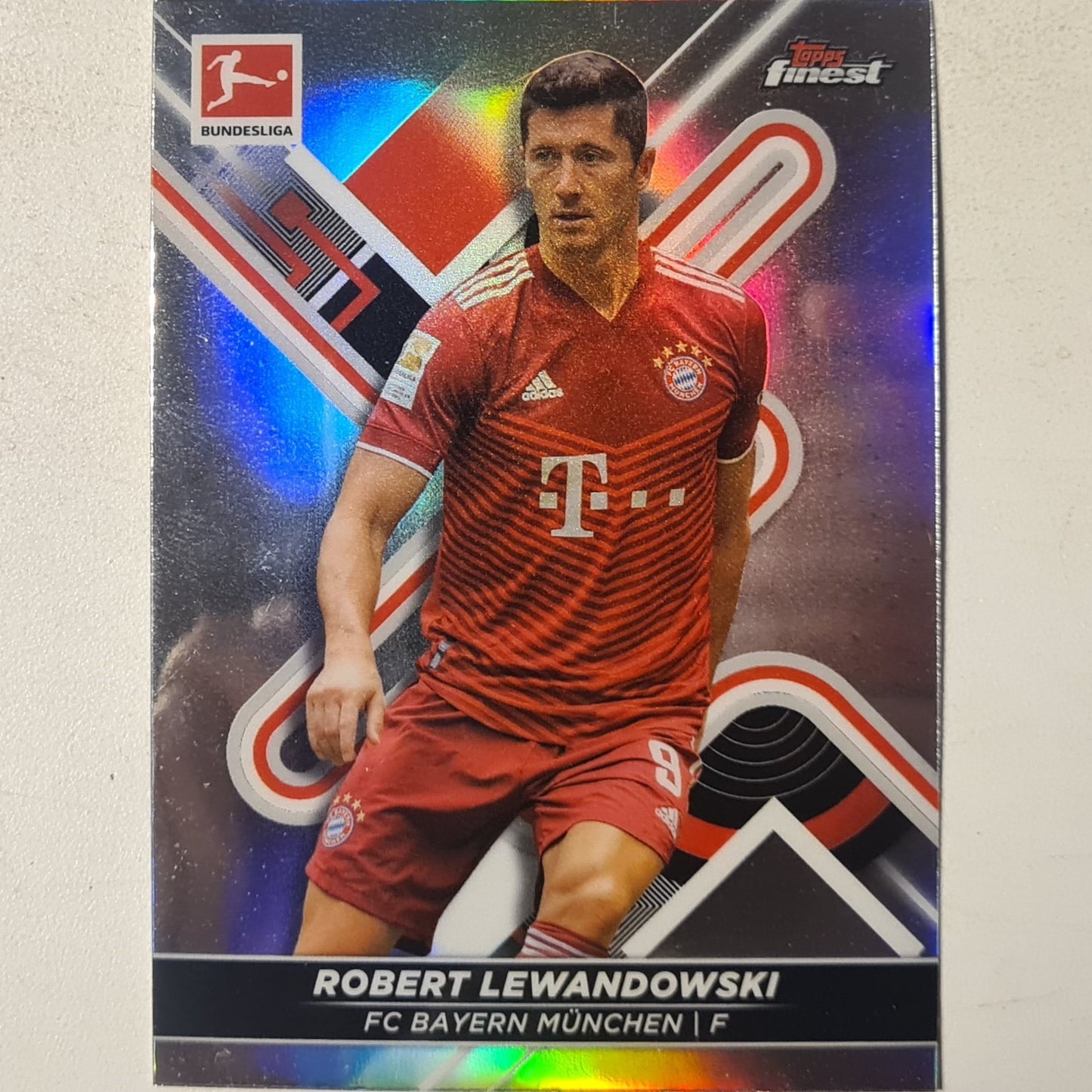 Robert Lewandowski 2022 Topps Finest Bundesliga Refractor #127 Football Bayern Munich Excellent sleeved