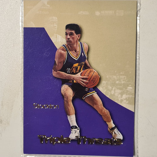 John Stockton 1996 Skybox Premium triple threats #1T7 NBA Basketball Utah Jazz very good+ sleeved