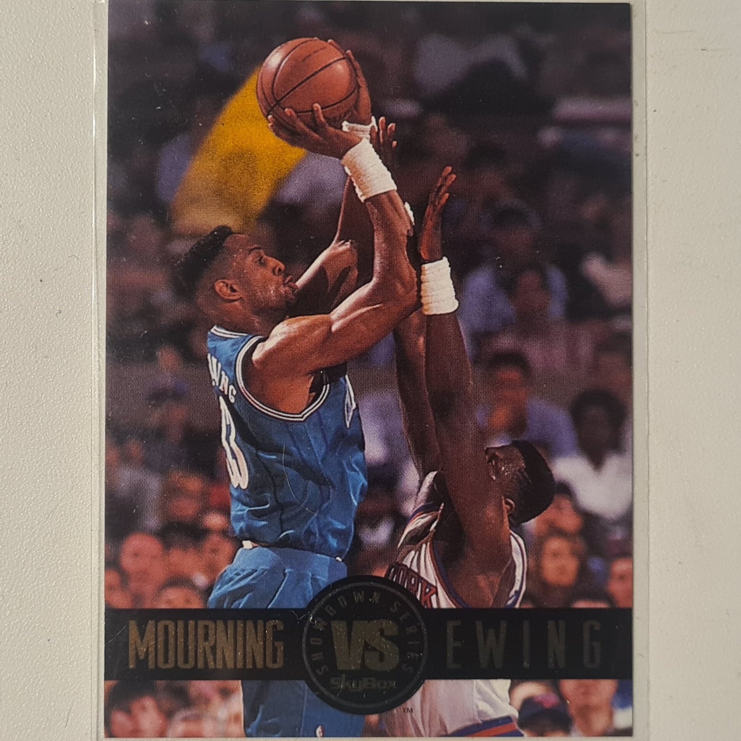 Alonzo Mourning vs Patrick Ewing 1993 skybox showdown #ss1 NBA Basketball Knicks excellent