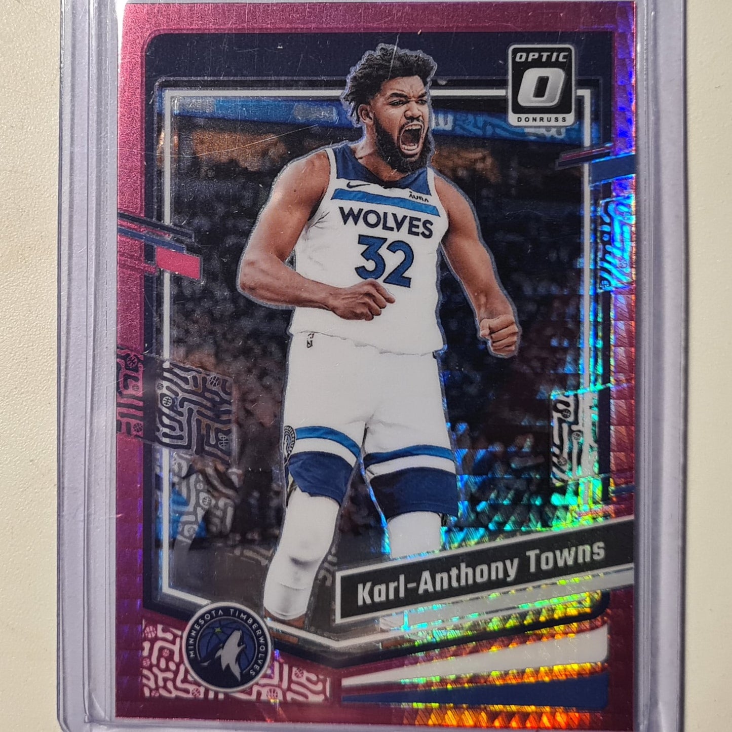 Karl Anthony Towns 2023-24 Panini Donruss Optic Pink hyper prizm #179 NBA Basketball Minnesota Timberwolves Mint