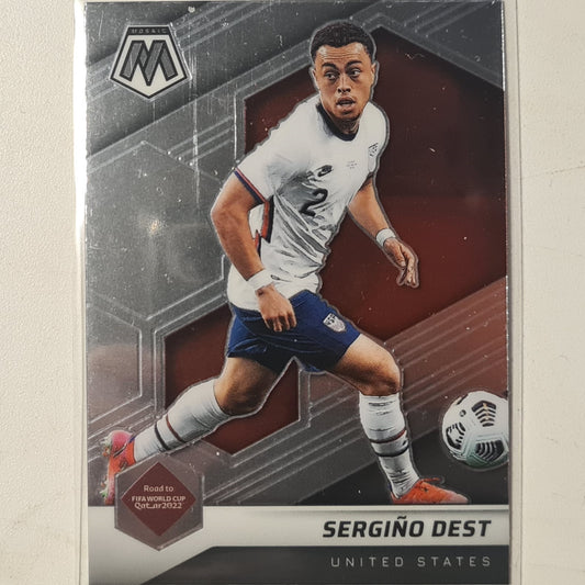 Sergino Dest 2021-22 Panini Mosaic FIFA road to world cup #106  Soccer United States USA EX- Mint Sleeved