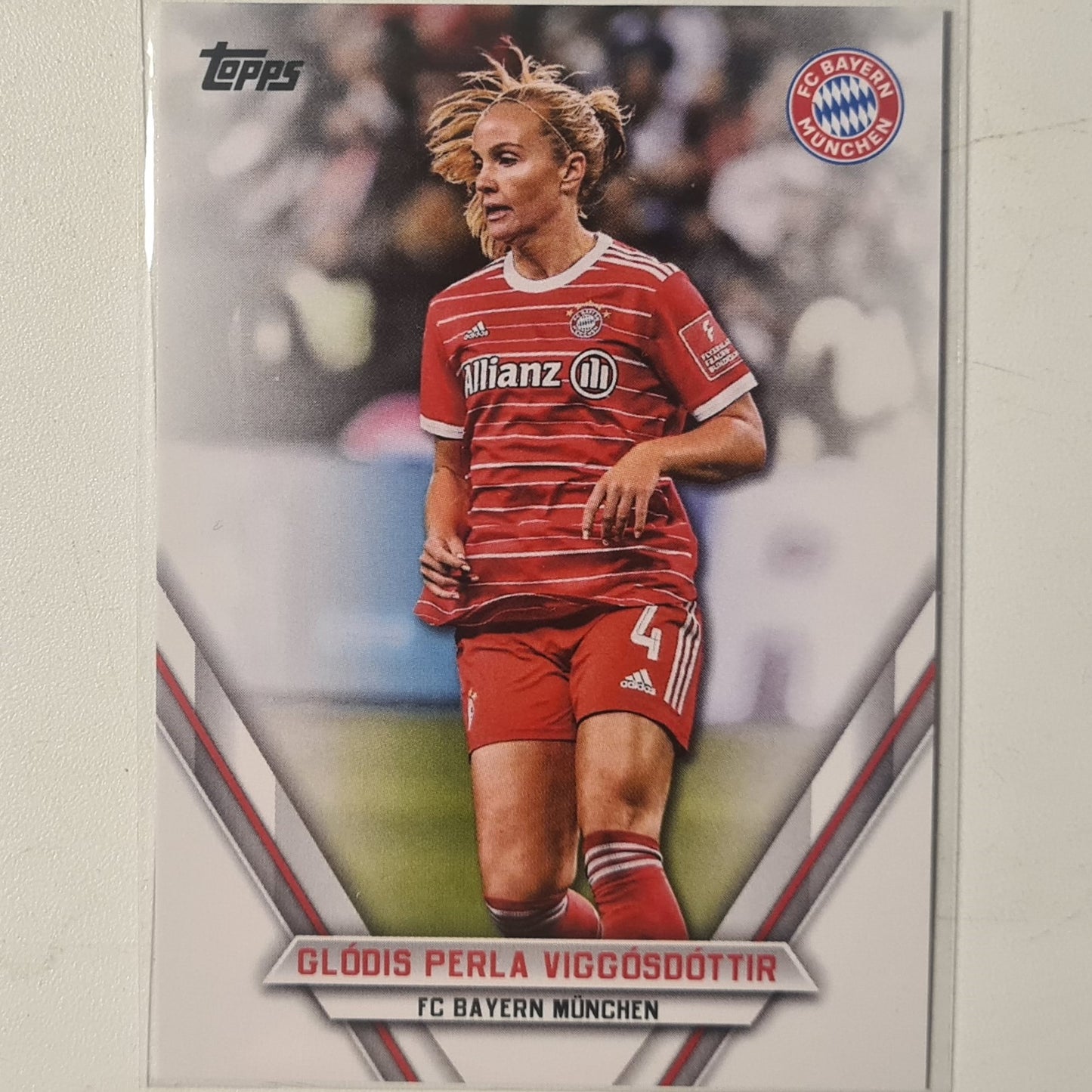 gLODIS pERLA vIGGOSDOTTIR 2023 Topps Bundesliga ( German issue) FCB-GVI Soccer Football Bayern Munich mint Sleeved