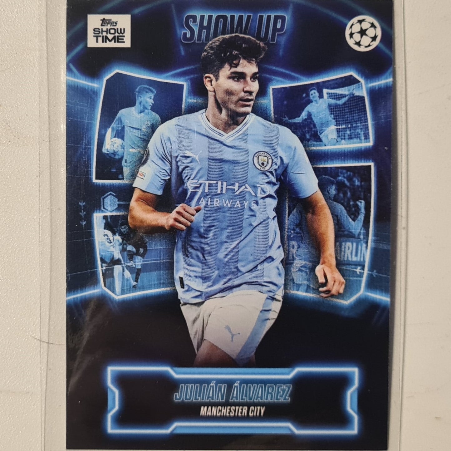 Julian Alvarez 2024 Topps show time champions league show up Football Manchester City Ex-Mint Sleeved
