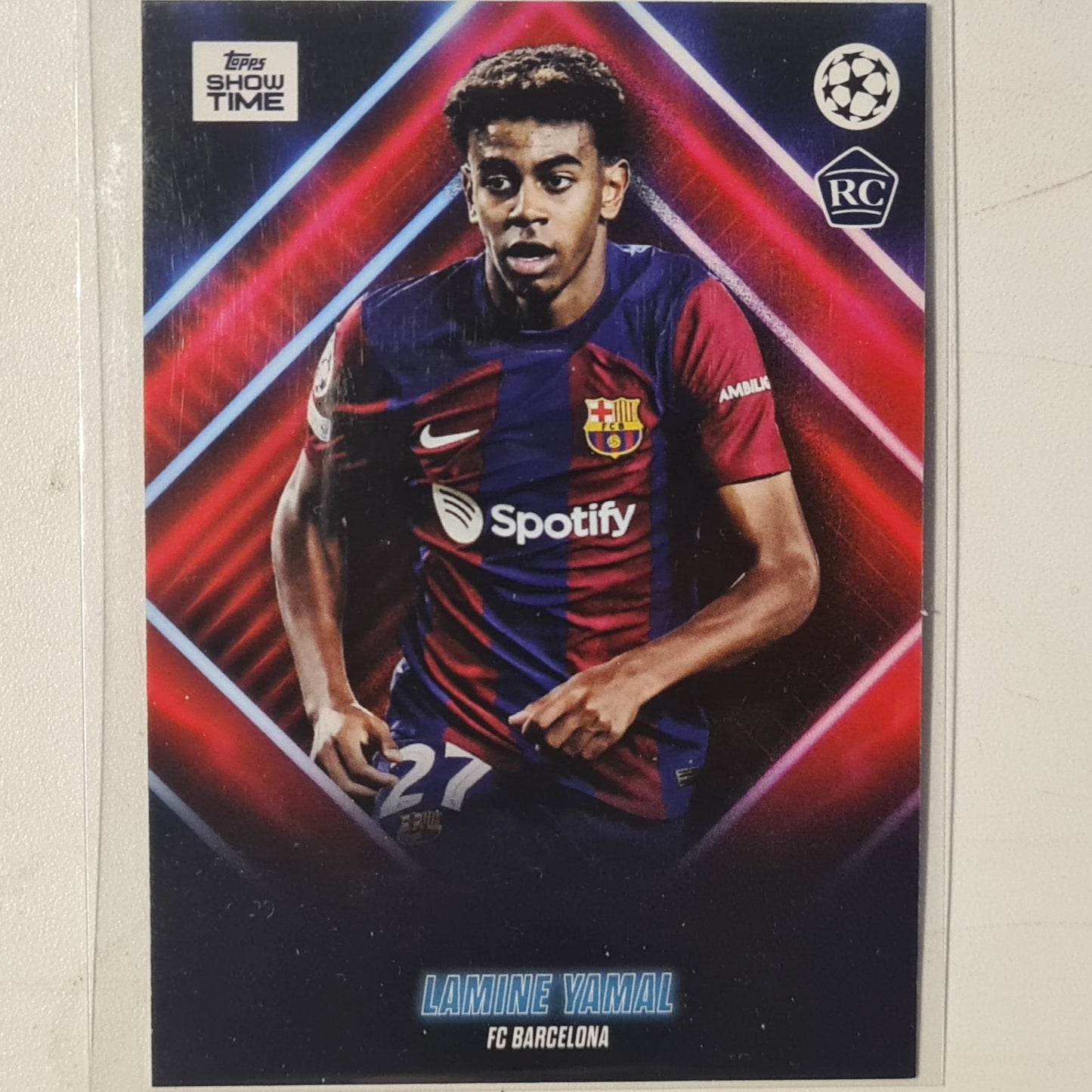 Lamine Yamal 2024 Topps show time champions league Rookie RC Football Barcelona Ex-Mint Sleeved