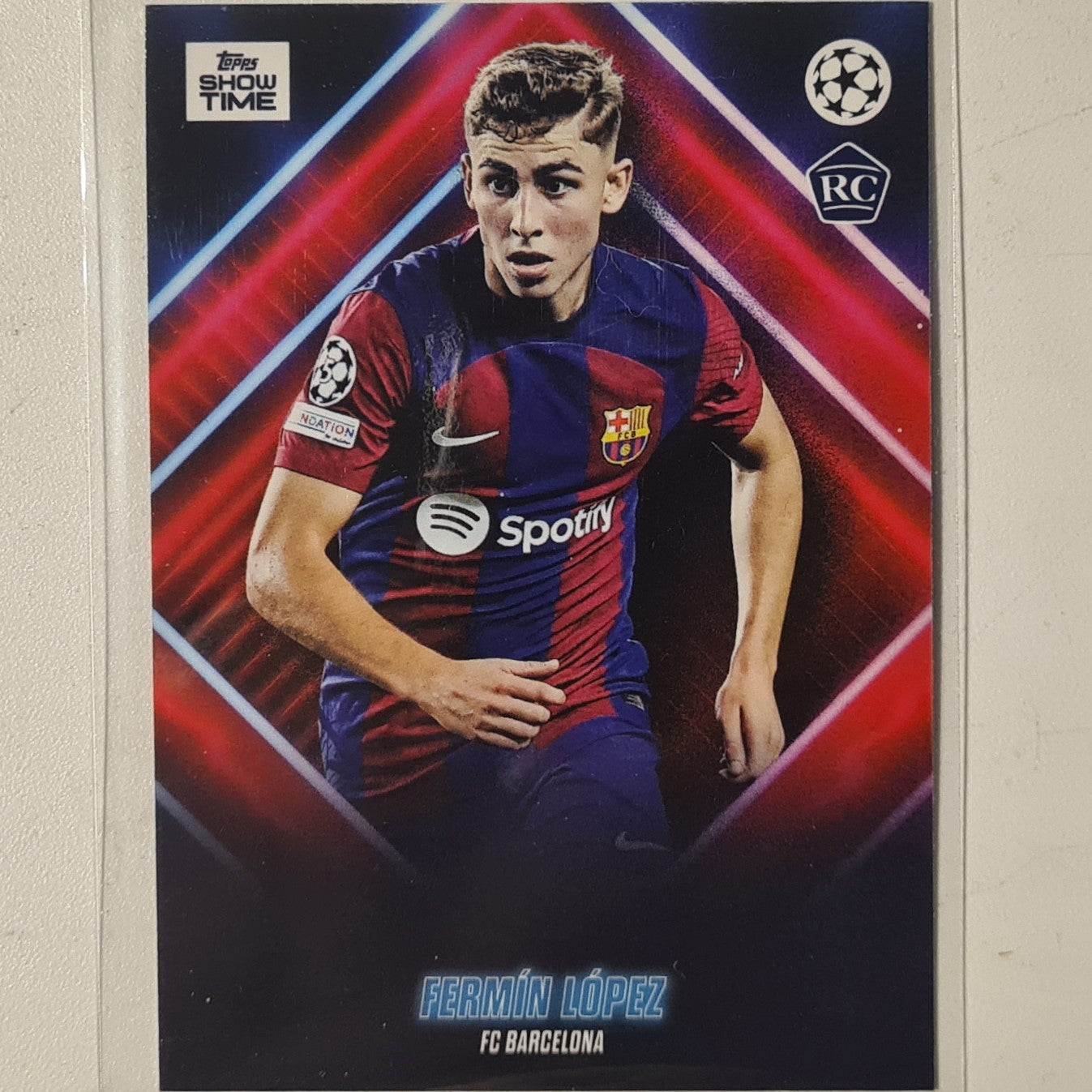 Fermin Lopez 2024 Topps show time champions league Rookie RC Football Barcelona Ex-Mint Sleeved