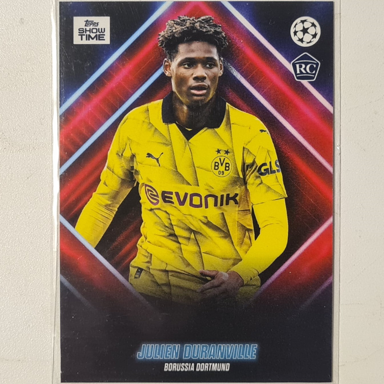 Julien Duranville 2024 Topps show time champions league Rookie RC Football Borussia Dortmund Ex-Mint Sleeved