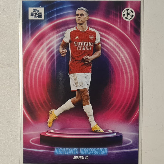 Leandro Trossard 2024 Topps show time champions league Football Arsenal Ex-Mint Sleeved