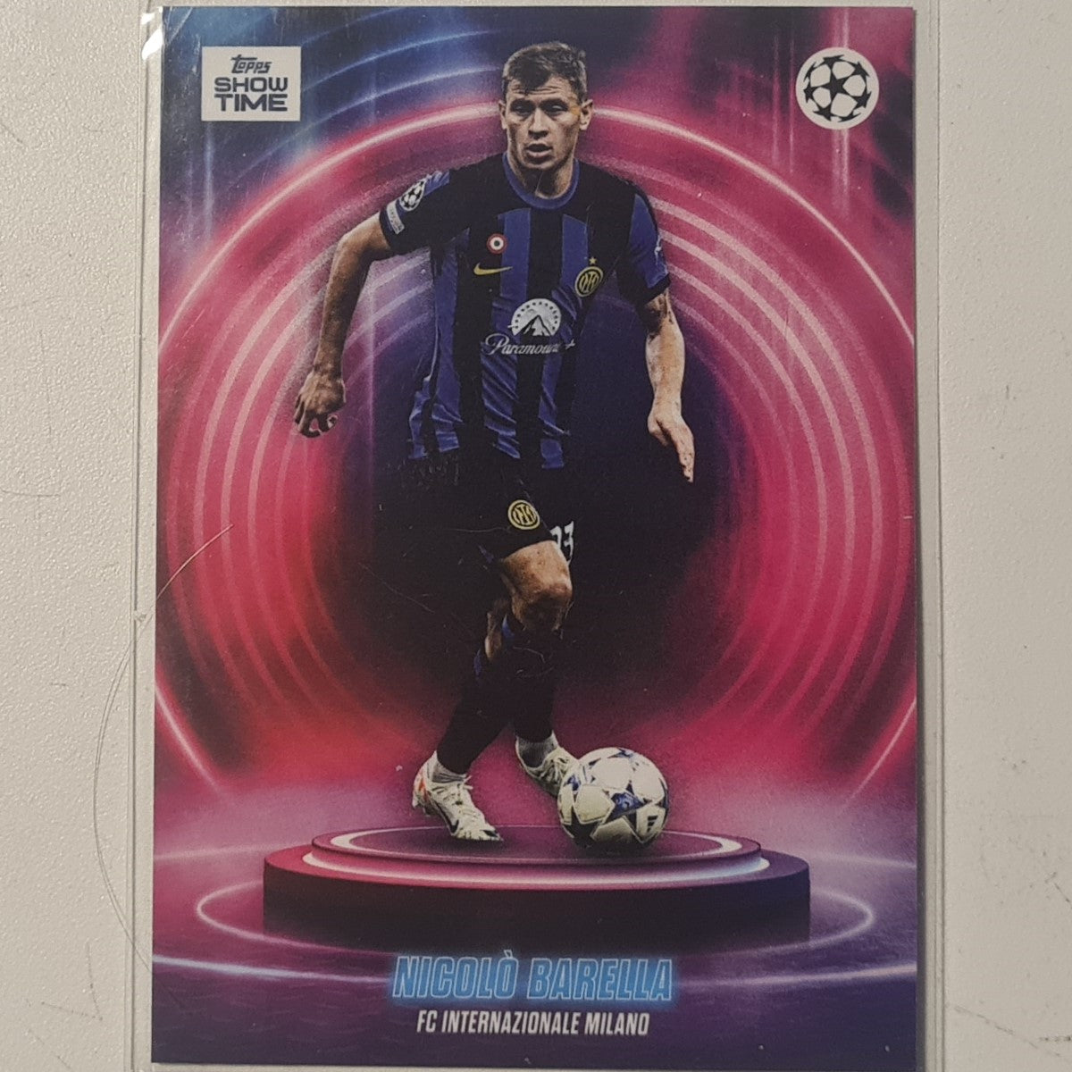 Nicolo Barella 2024 Topps show time champions league Football Inter Milan Ex-Mint Sleeved