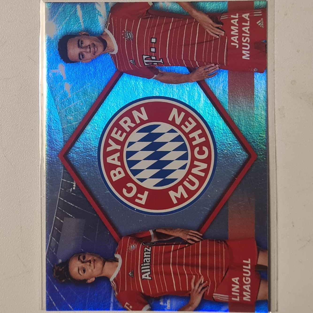 Lina Magull Jamal Musiala Topps 2023 Bayern Munich German issue set EV-MM football mint sleeved