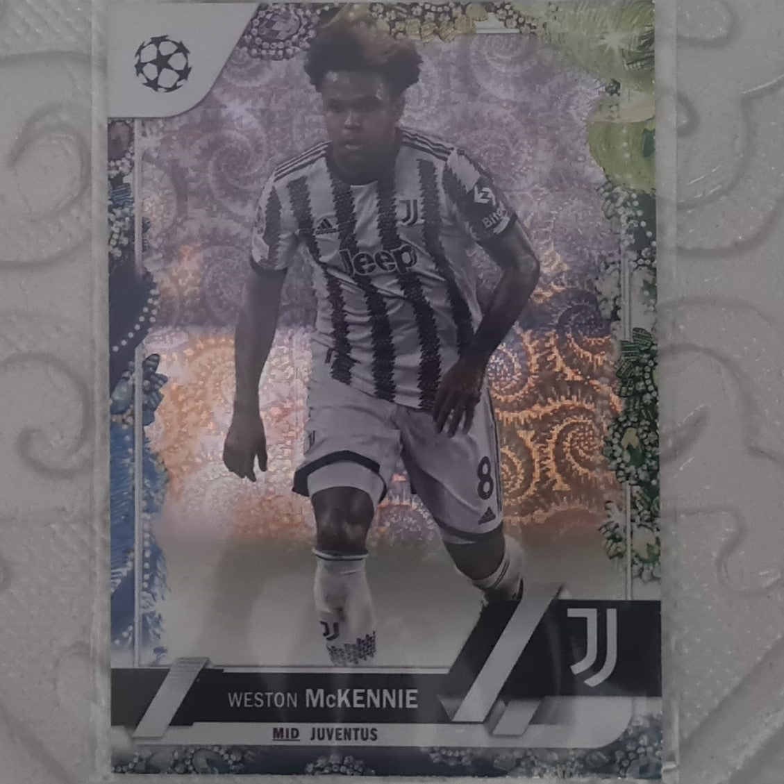 Weston McKennie 2023 Topps Champions League Carnival variant #115 NBA Football Juventus Excellent sleeved