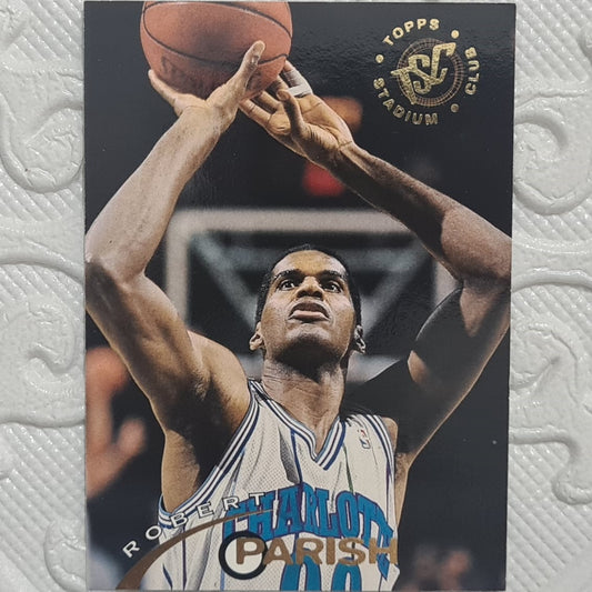 Robert Parish 1995 Topps Stadium Club #211 NBA Basketball Charlotte Hornets Excellent sleeved