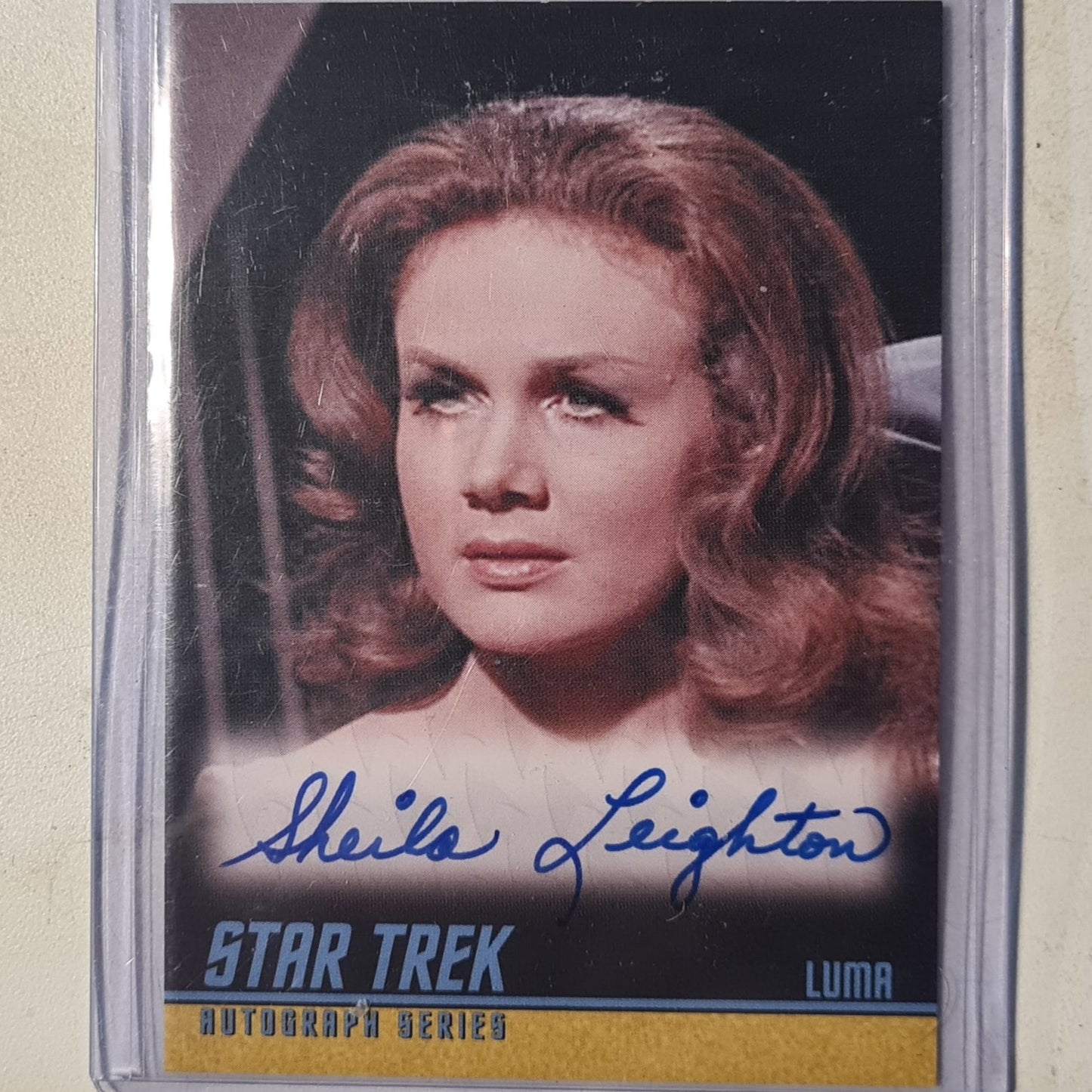 Star Trek autograph series 2009 Rittenhouse A239 Sheila Leighton as luma in spock's brain mint sleeved
