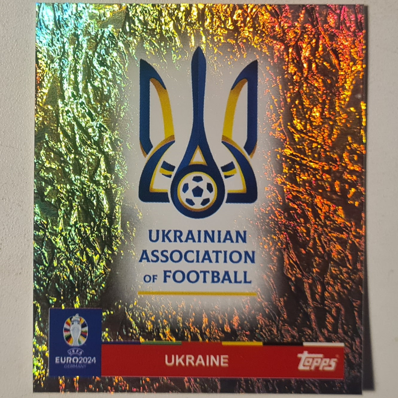 Ukrainian association logo  Topps Euro 2004 foil sticker UKR 1 Soccer Football Ukraine Ex-mint
