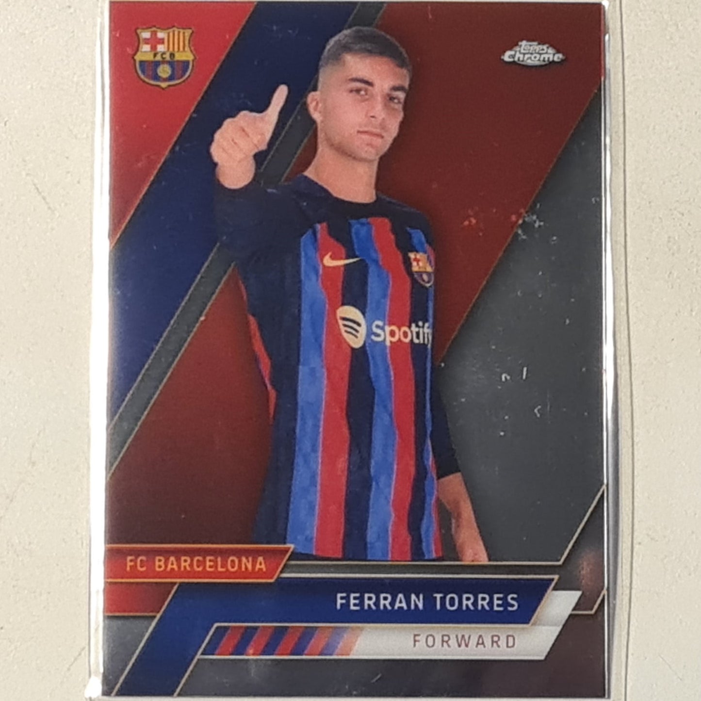 Ferran Torres 2023 Topps Chrome Barcelona set #20 football Barcelona ex-Mint sleeved