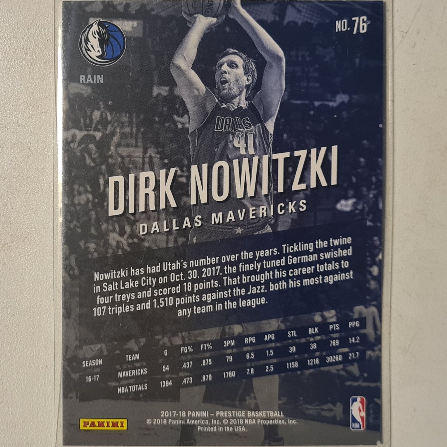 Dirk Nowitzki 2017-18  Panini Prestige Rain Variant #76 NBA Basketball Dallas Mavericks excellent sleeved