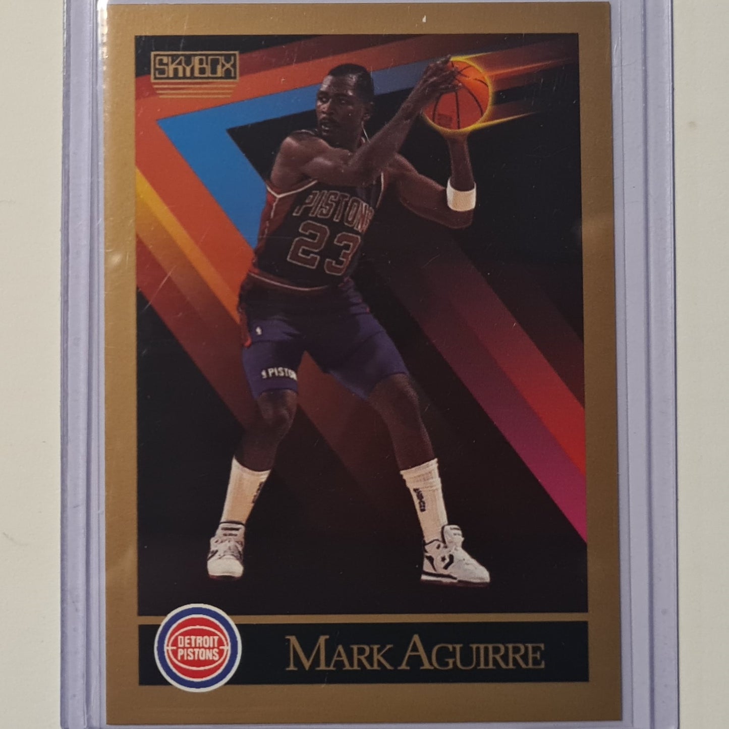 Mark  Aguirre 1990 Skybox inaugural #29 NBA Basketball Cleveland Cavaliers ex-mint sleeved