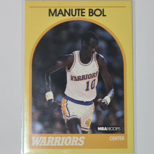 Manute Bol 1989 NBA Hoops  #33 NBA Basketball Golden State Warriors Excellent Sleeved
