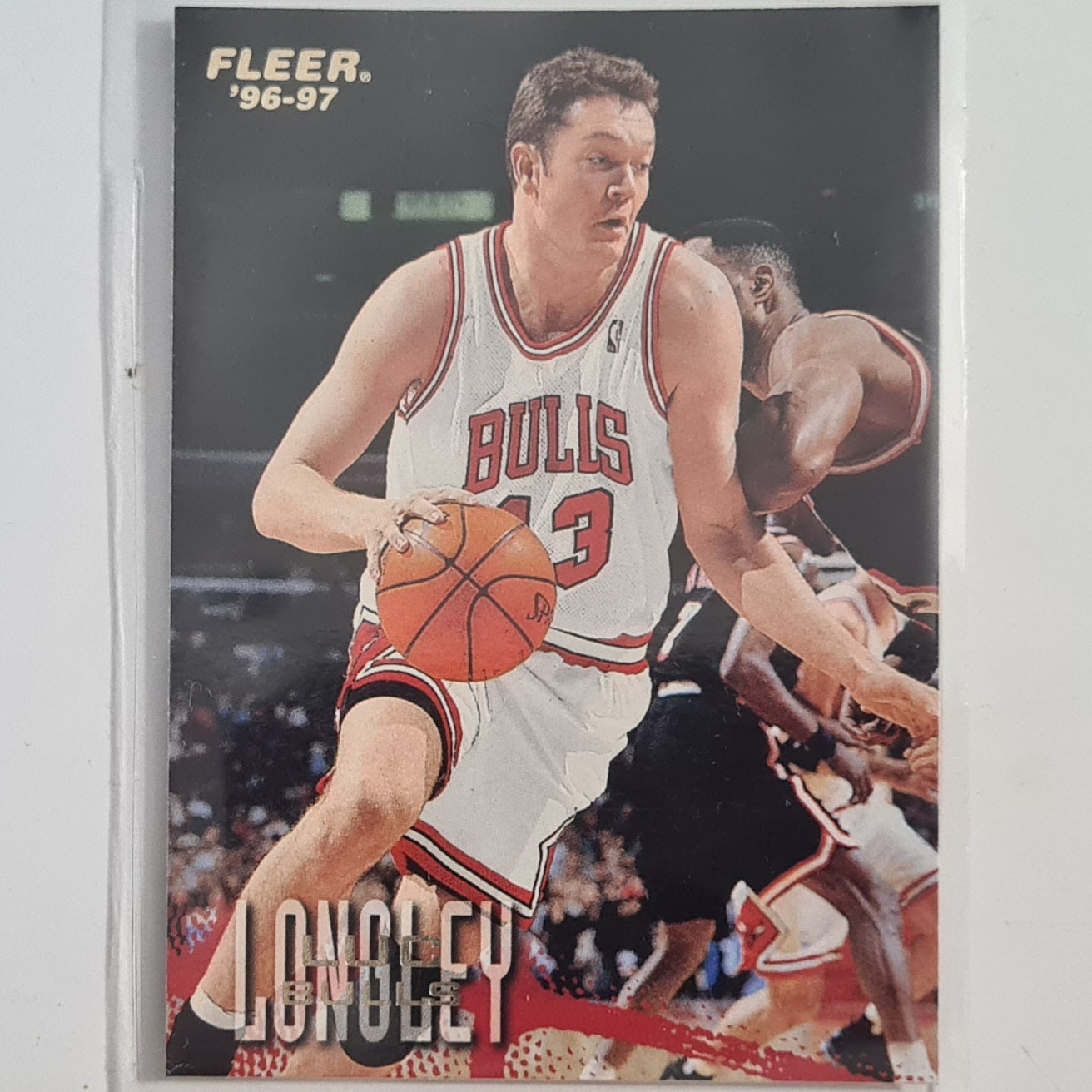 Luc Longley 1997 Fleer 96-97  #166 NBA Basketball Chicago Bulls Excellent Sleeved