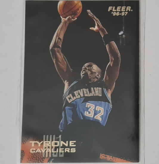 Tyrone Hill 1997 Fleer 96-97  #168 NBA Basketball Cleveland Cavaliers excellent sleeved