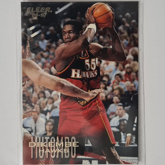 Dikembe Mutombo 1997 Fleer 96-97 #153 NBA Basketball Atlanta Hawks excellent sleeved