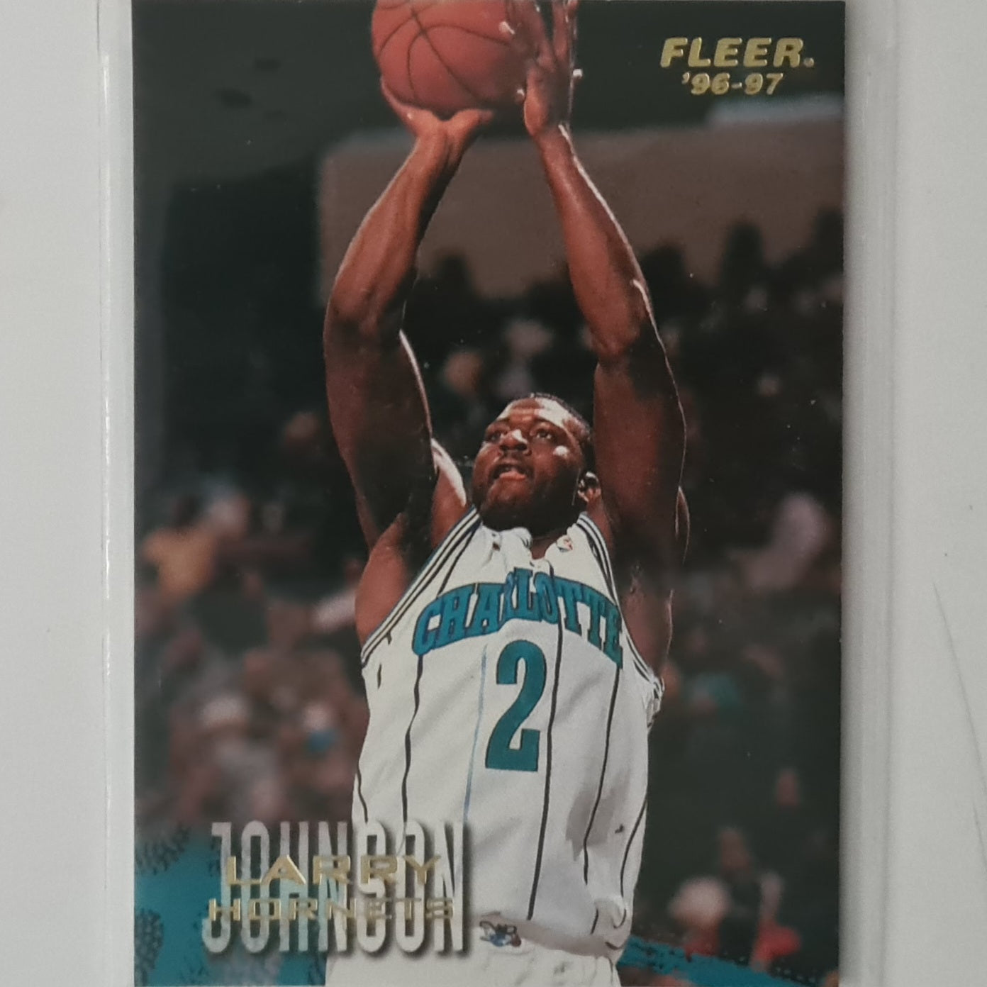 Larry Johnson 1996 Fleer 96-97 #11 NBA Basketball Charlotte Hornets excellent sleeved