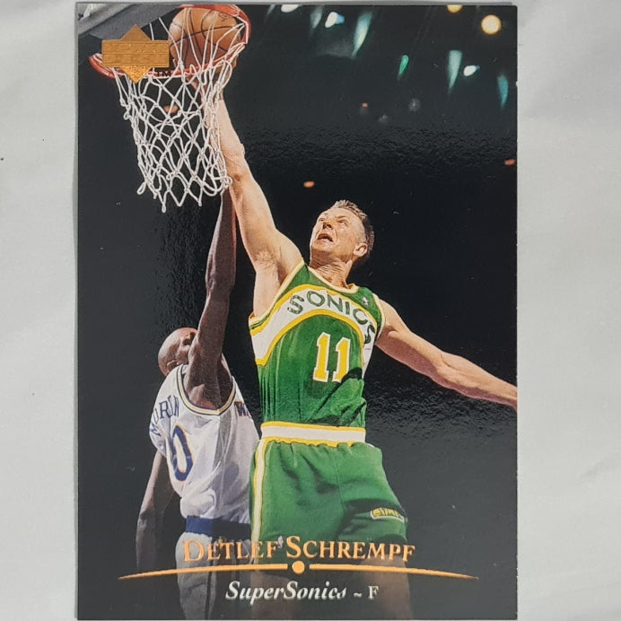 Detlef Schrempf 1995 Upper-Deck #66 NBA Basketball Seattle Supersonics Excellent Sleeved