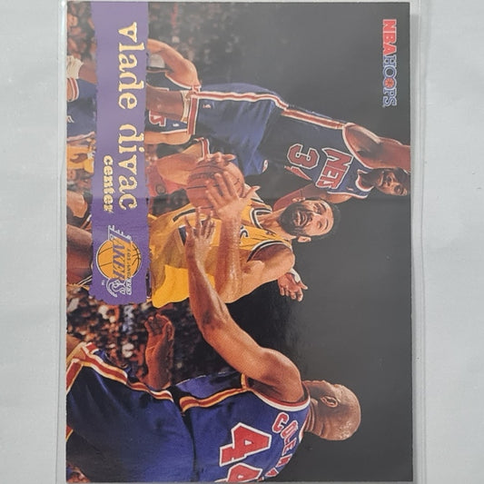 Vlade Divac 1995 Skybox NBA Hoops #79 NBA Basketball LA Lakers Excellent Sleeved