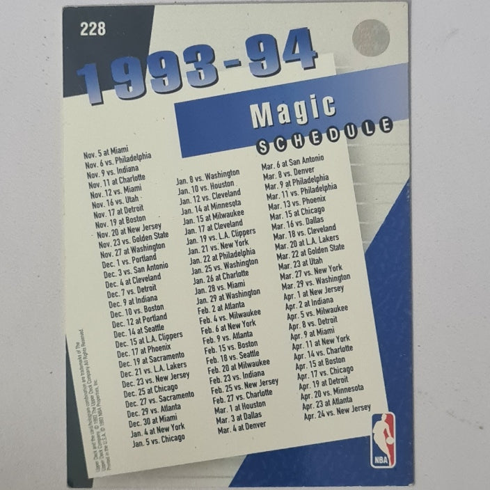 Shaquille O'Neal 1993 Upper-Deck 1993-94 team picture #228 NBA Basketball Orlando Magic Good + sleeved