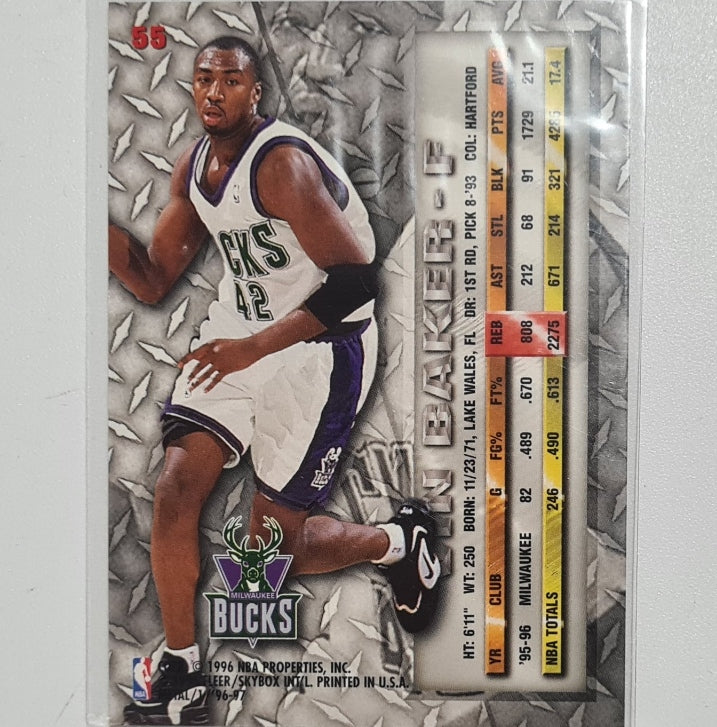 Vin Baker 1996 Fleer Metal 96-97 #55 NBA Basketball Milwaukee Bucks excellent Sleeved