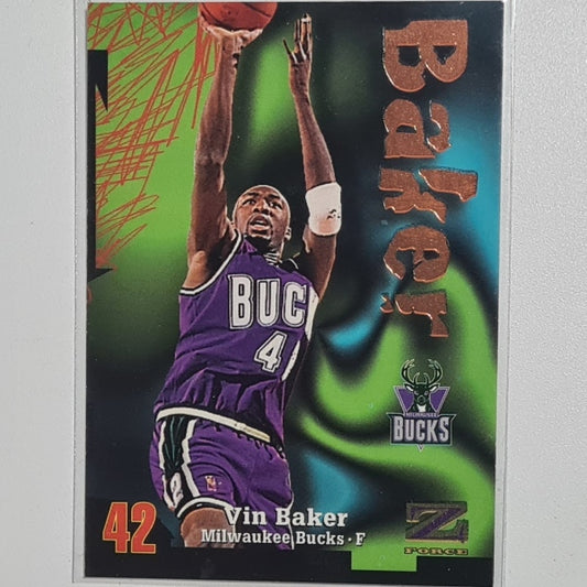 Vin Baker 1997 Skybox Z-Force #42 NBA Basketball Milwaukee Bucks excellent Sleeved