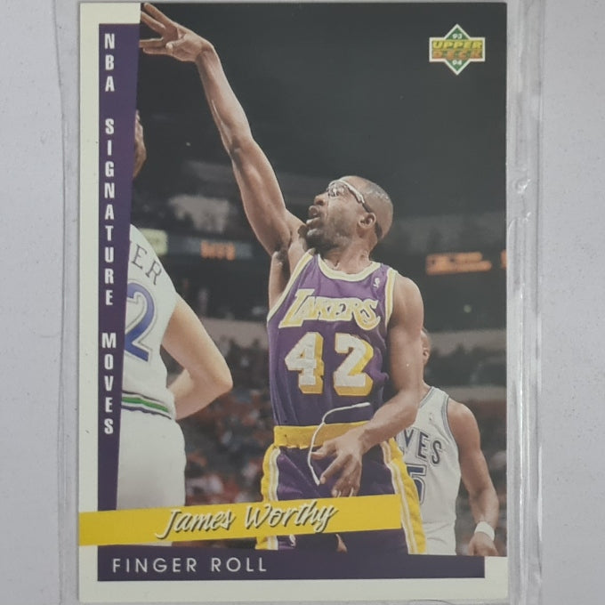 James Worthy 1993 Upper-Deck signature moves finger roll #250 NBA Basketball LA Lakers very good sleeved