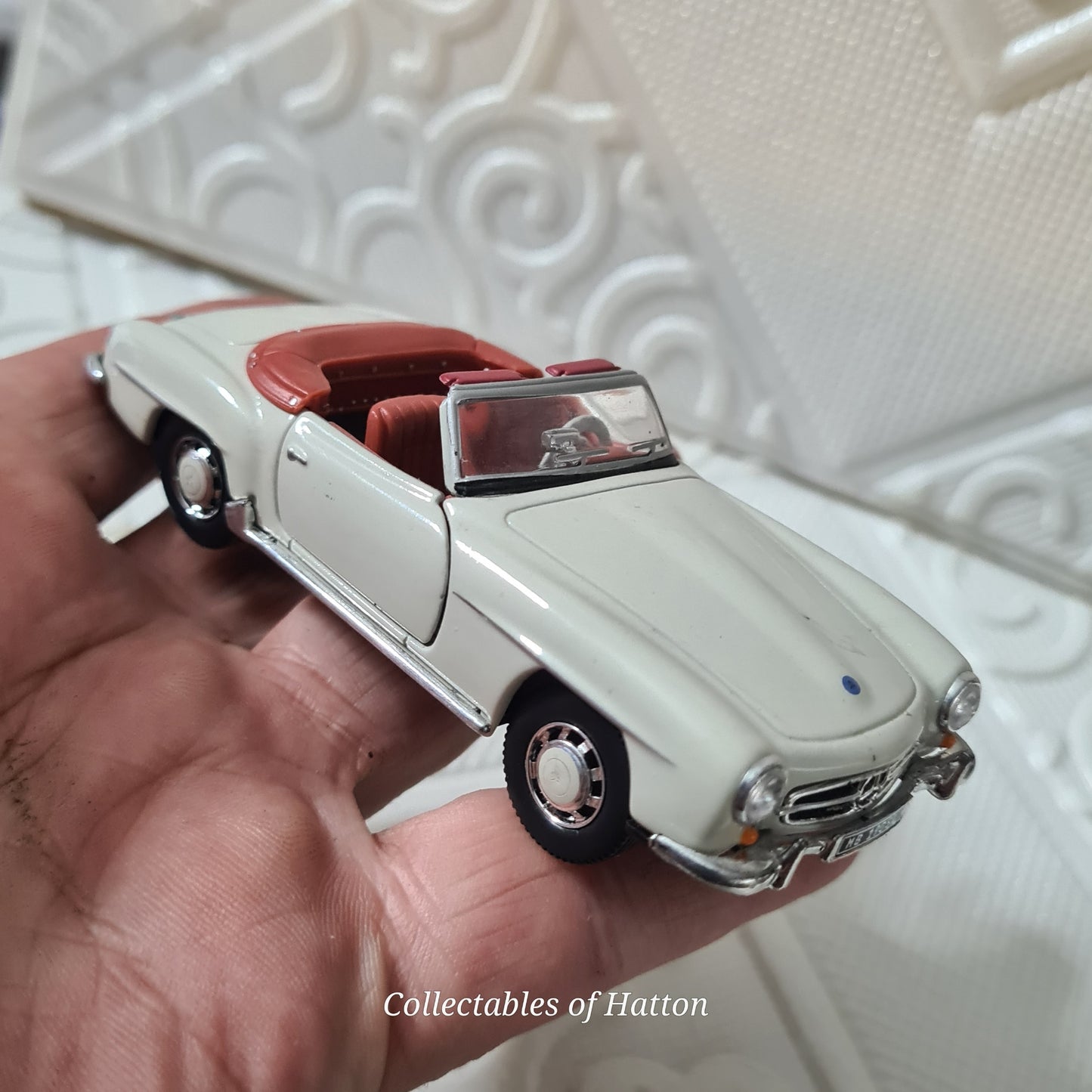 Schuco 1:43 Mercedes-Benz 190sl roadster cabriolet white loose excellent