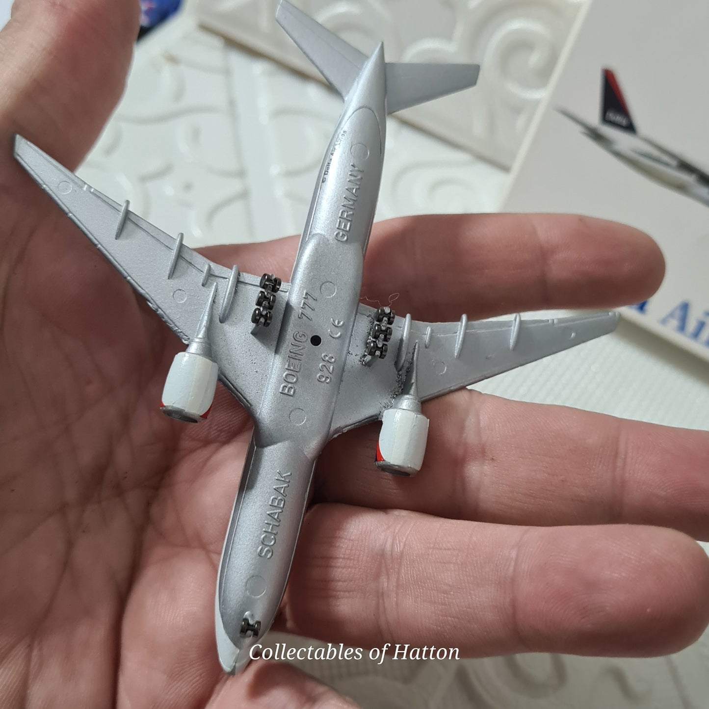 Schabak 1:600 Boeing 777-200 Delta Airlines livery diecast plane boxed vgc