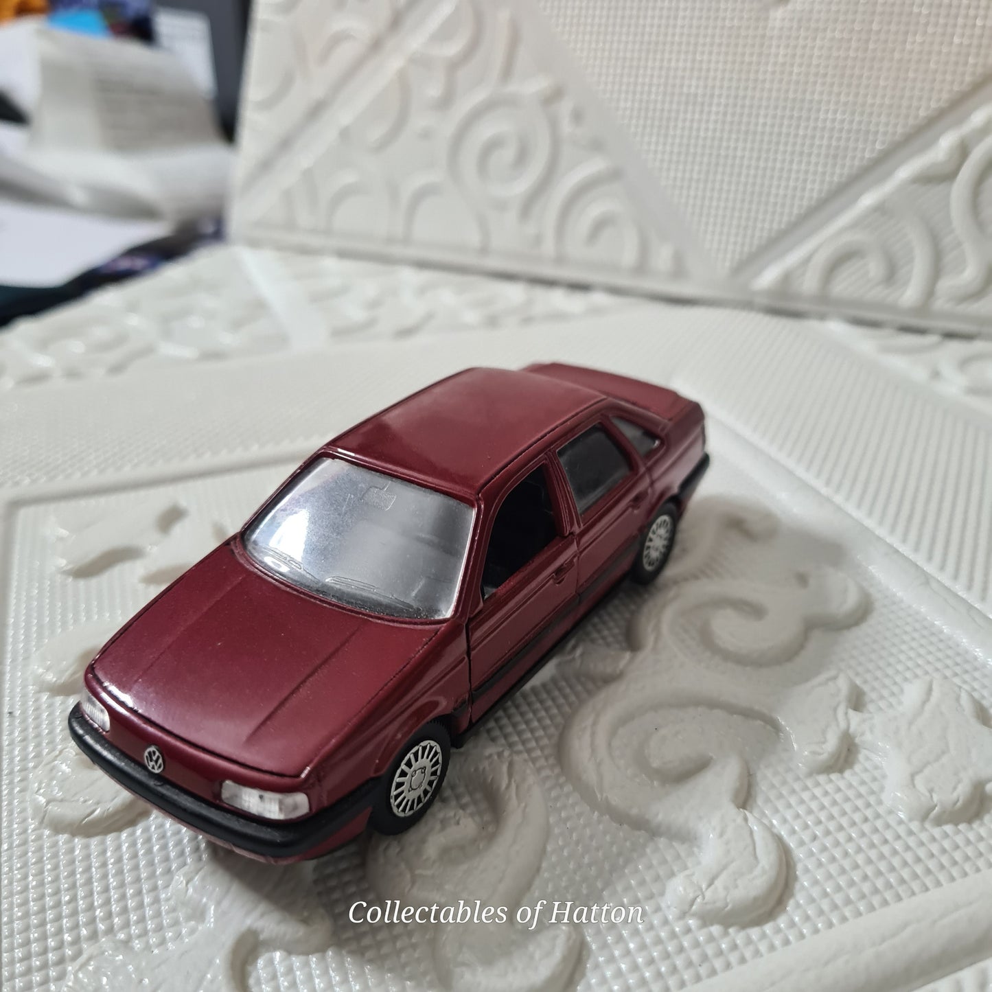 Schabak 1:43 VW Passat Volkswagen maroon  loose excellent