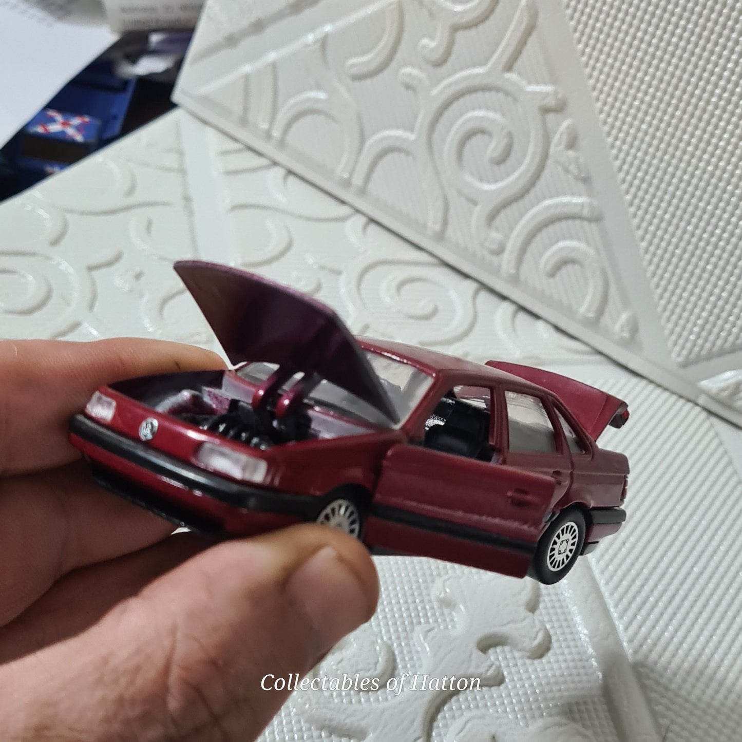 Schabak 1:43 VW Passat Volkswagen maroon  loose excellent