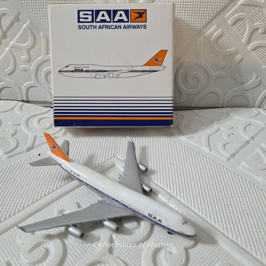 Schabak 1:600 South African Airways SAA Boeing 747-400 diecast plane boxed made in Germany VGC