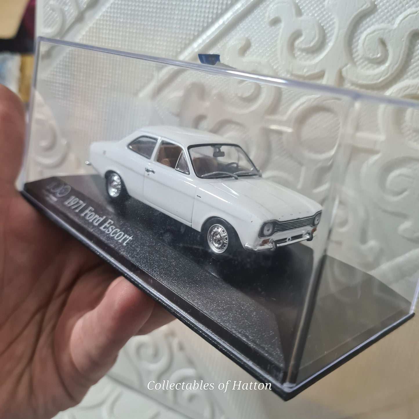 Minichamps 1:43 Ford Escort 1971 mk1 White 100 years ford 2002 boxed excellent