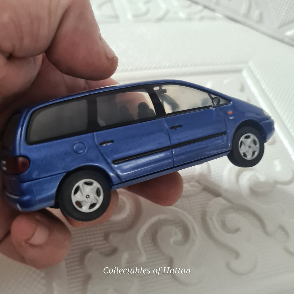 Herpa 1:43 Seat Alhambra diecast model Blue loose Excellent