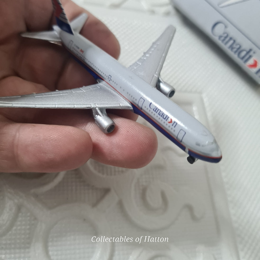 Schabak 1:600 Boeing 747-300 South African airways diecast plane boxed made in Germany excellent 901/8nd