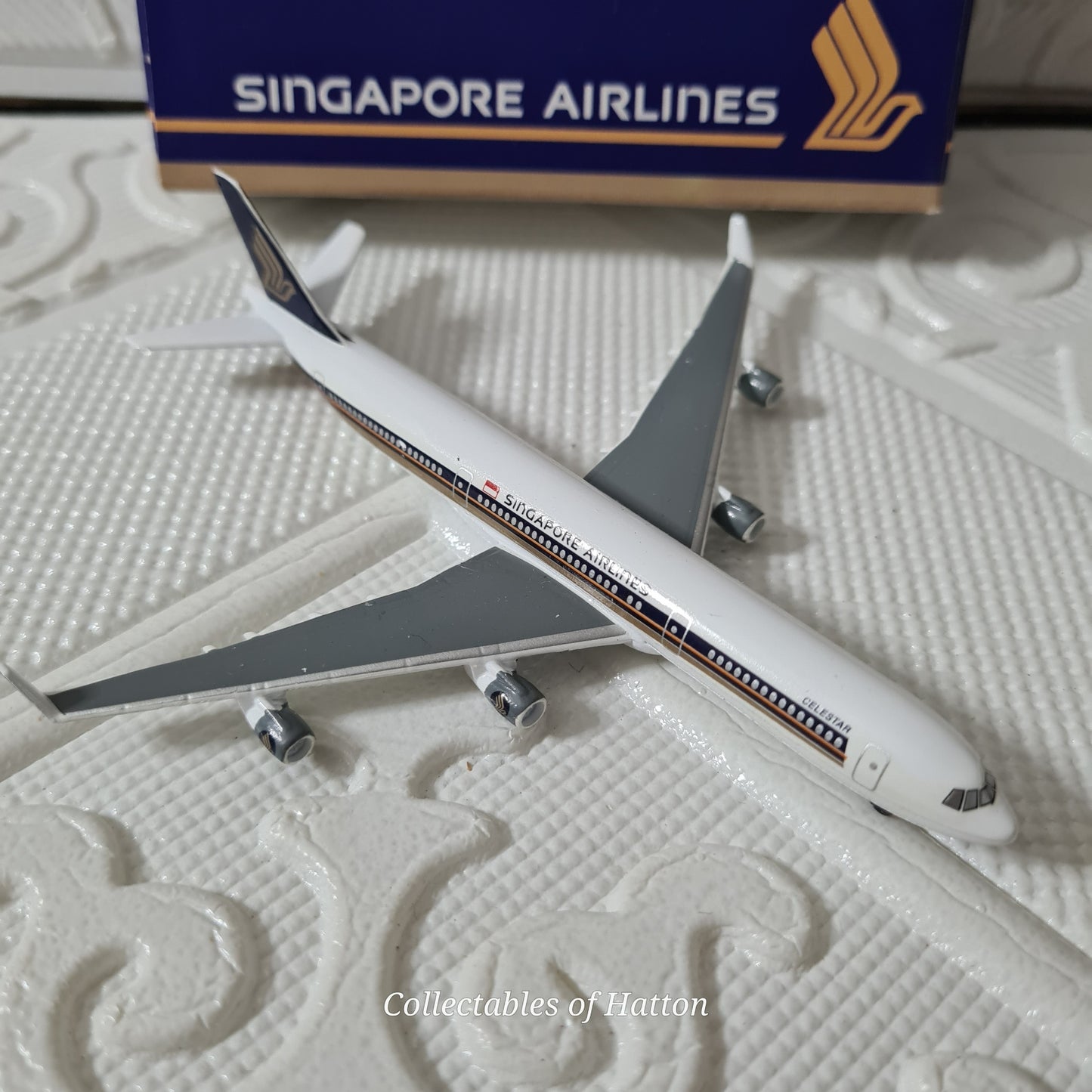 Schabak 1:600 Airbus A340 Singapore Airlines diecast plane boxed made in Germany Excellent 955/51