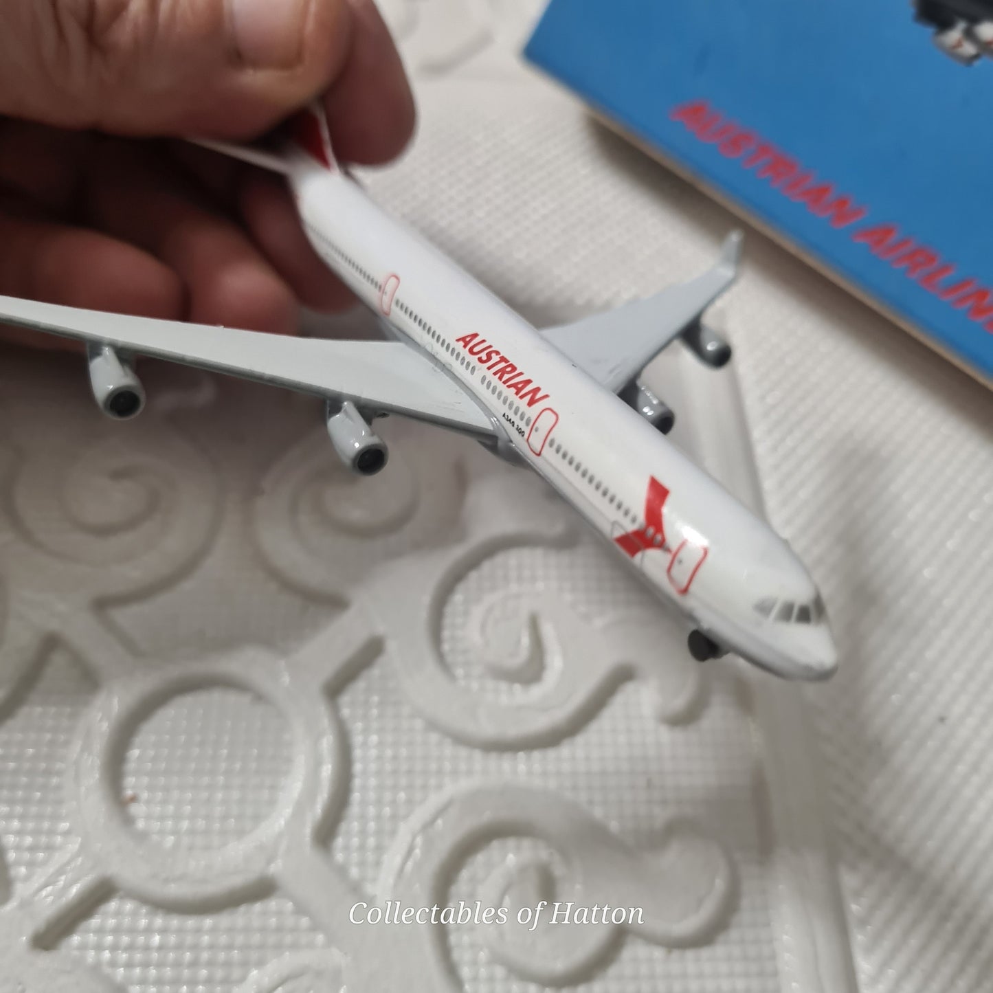 Schabak 1:600 Airbus A340 Austrian Airlines diecast plane boxed made in Germany Excellent 955/13