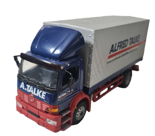 minichamps 1:43 mercedes artego truck