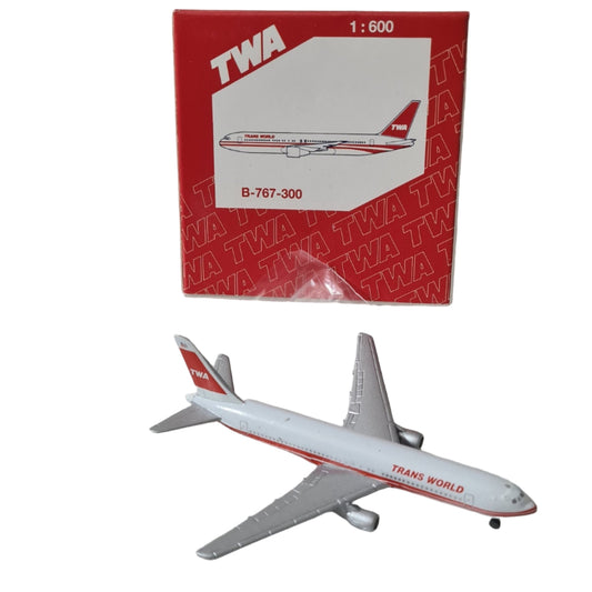 TWA Boeing 767 schabak